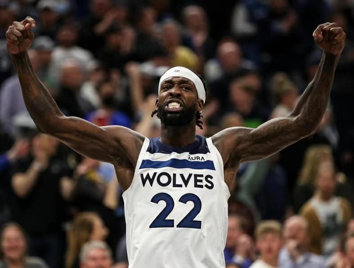 关于尼克斯逆转西班牙男篮，贝弗利关键制胜的信息